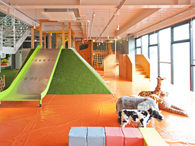 yLbYp[NzWΈȉ̂ql̃LbYp[N􏋂J̓qlދɉݔ܂