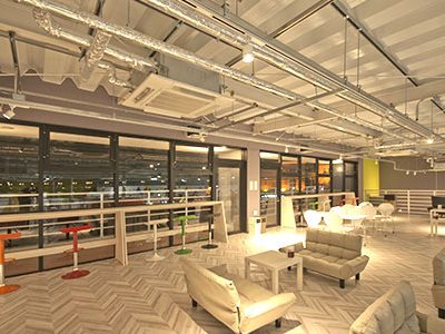 yJtFXy[Xz܂ꂽH͂ňHĉB ̋@݂ĂA}KĂ܂̂łƂ낮Ƃ\łB