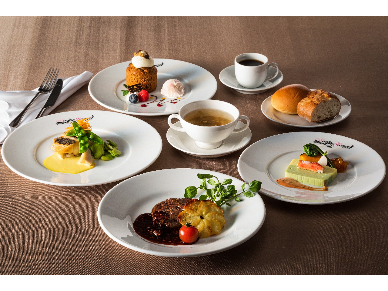 �������ʐ^�̓C���[�W�ł��B���e�E�M�E���t���͕ύX�ƂȂ�ꍇ���������܂��B