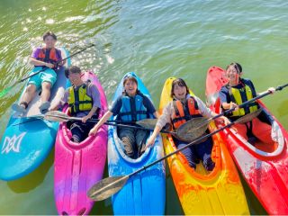 お手軽体験プランは、3人乗りカナディアンカヌー、二人乗りカヤック、一人乗りカヤック、SUPをレクチャー付きで自由に体験していただくプランです。