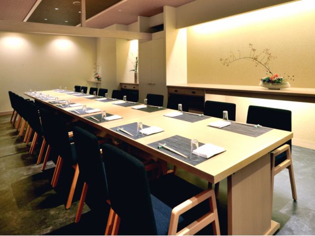 りんどうさざんか(20名様まで収容)テーブル席