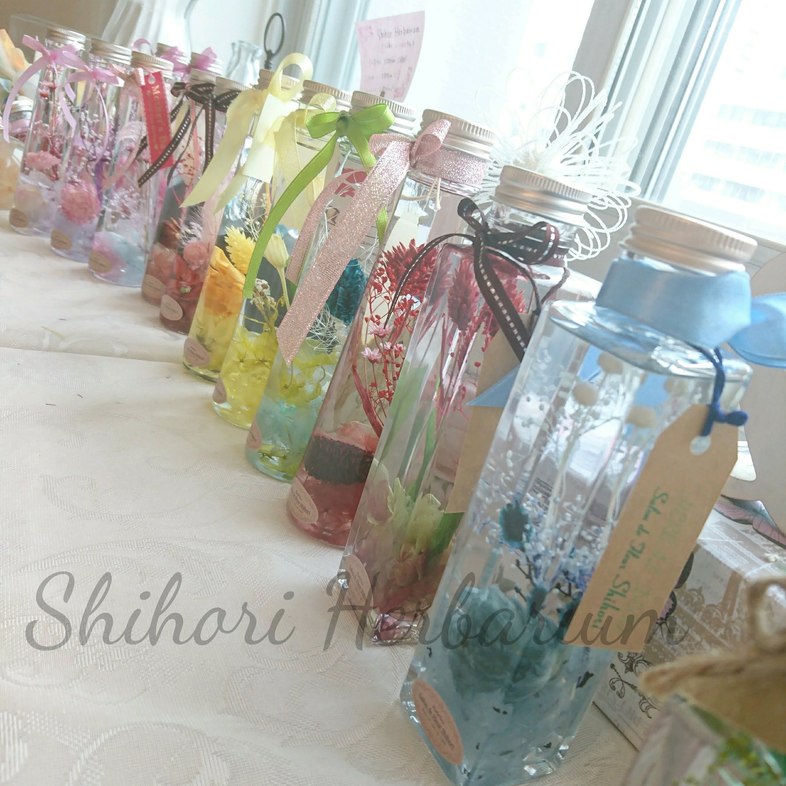 カップルにオススメ、ハーバリウム(コーンボトルorスクエアボトル)手作り体験!(...