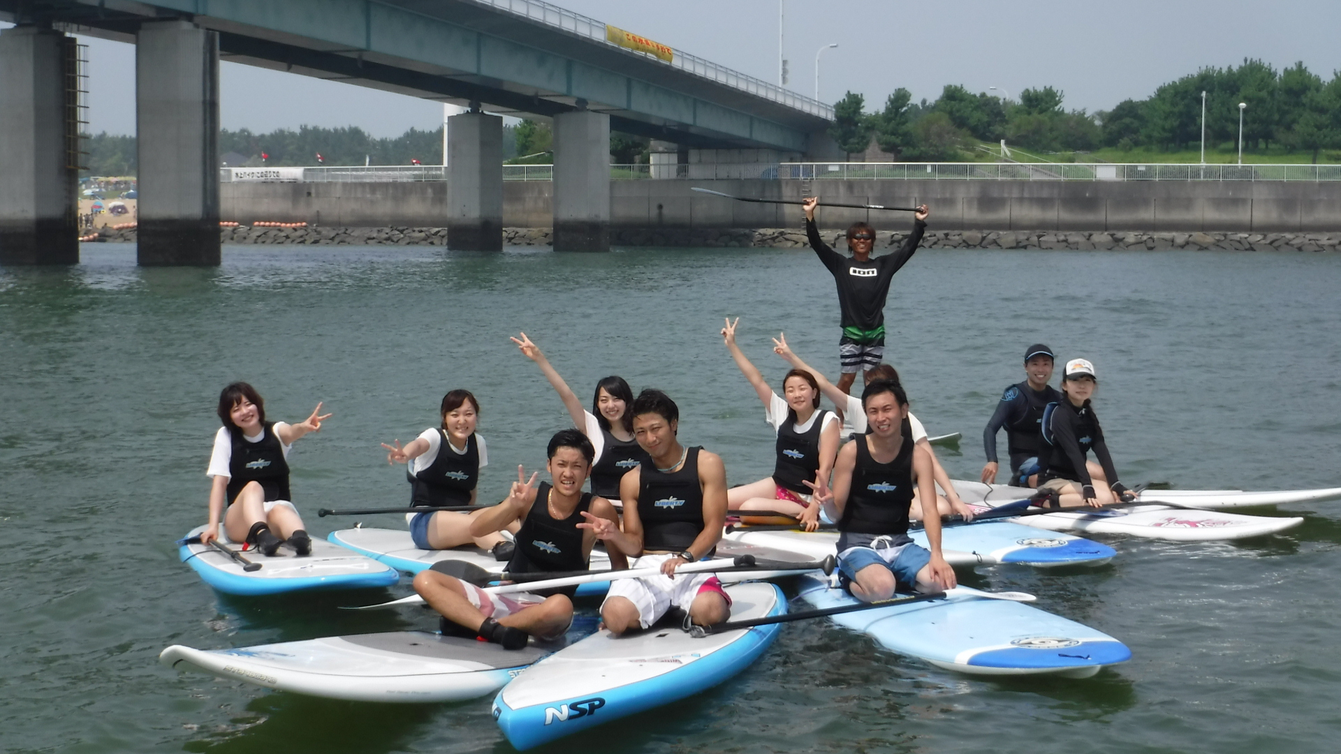 �y�����ЂƎ����C�ォ��p�`���I