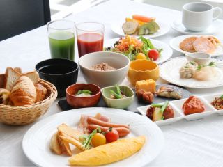 THEseaの種類豊富な朝食ビュッフェ