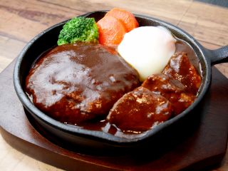 人気プラン♪メイン1品とサラダ&スイーツブッフェがセットになったプランです。