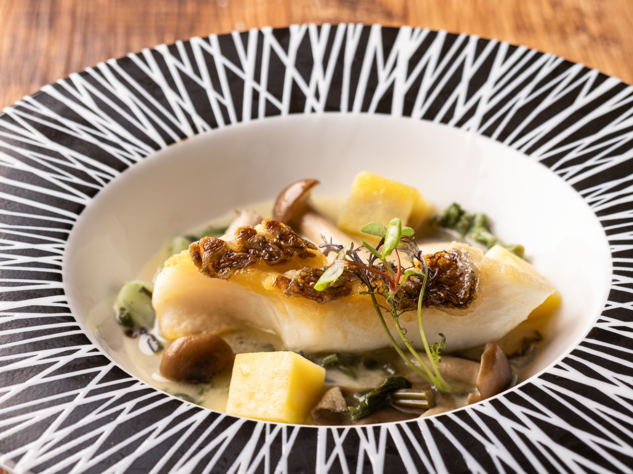 瀬戸内産真鯛のアクアパッツァ仕立て 秋Ver