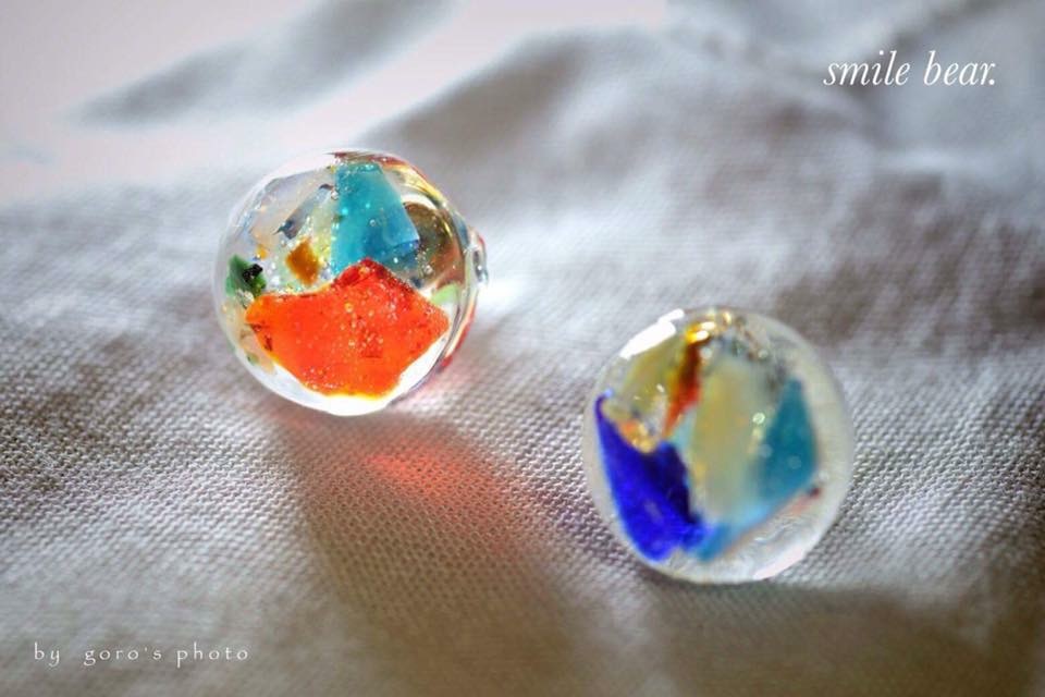 ステンドグラスのガラスで作るピアス♪