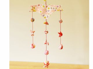 吊るしてかわいい♪花ぼぼかざり