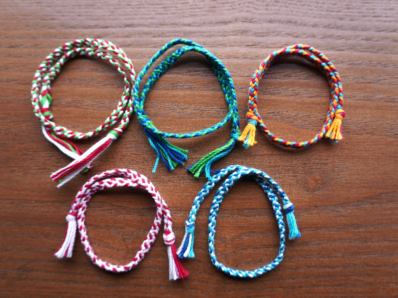 F͂TF̒炨Iтł܂(^^)