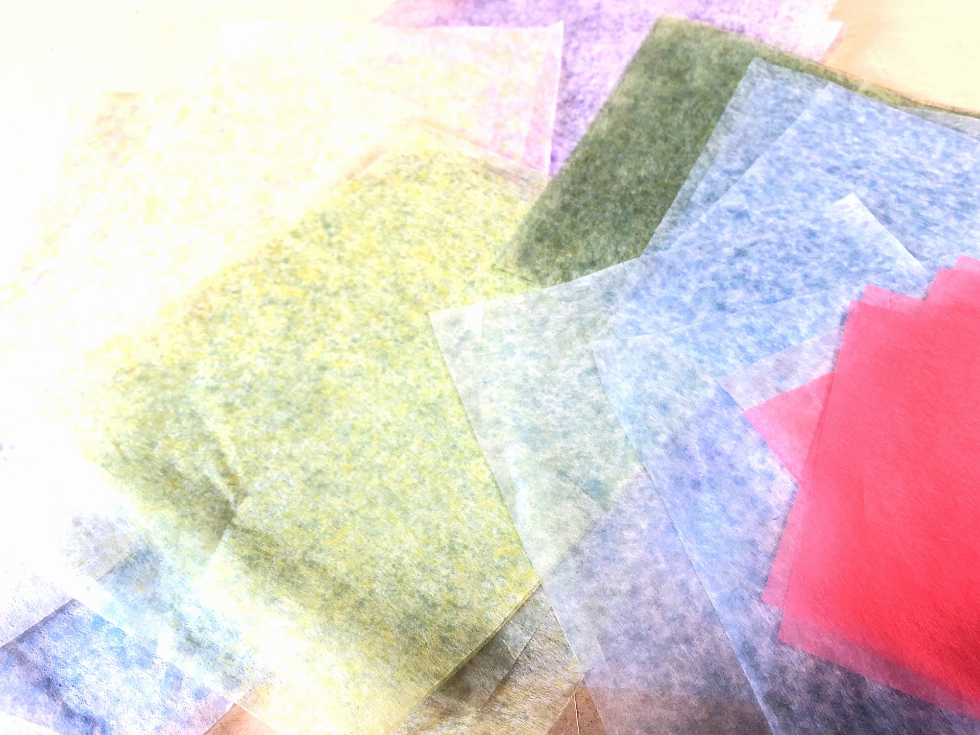 ベース色を色々と揃えています。お気に入りのカラーを見つけてください(^^♪