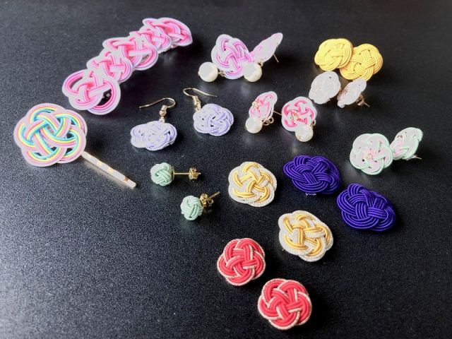 水引アクセサリー手作り体験 京都らしい体験 完成まで約90分 お気に入りの服や着物 浴衣ともコーディネート 女性同士 ファミリー カップルにもおすすめ 過ごしやすい室内で快適に あかりデザイン工房 じゃらん遊び体験 水引アクセサリー手作り体験 京都らしい体験 完成まで約90分 お気に入りの服や着物 浴衣ともコーディネート 女性同士 ファミリー カップルにもおすすめ 過ごしやすい室内で快適に あかりデザイン工房 じゃらん遊び体験