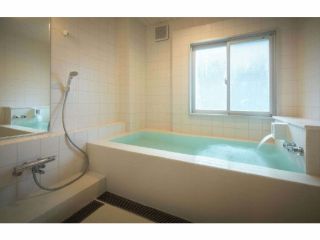 貸し切り風呂【蓮】プラン(60分) 白を基調としたスタンダードの貸切風呂