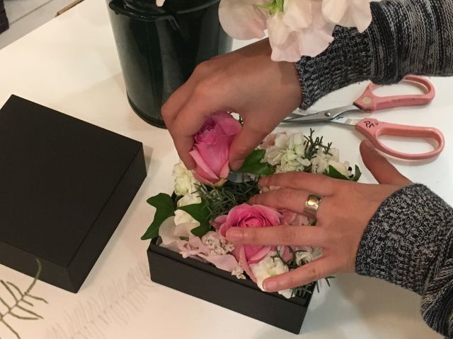 生花のボックスフラワーアレンジメント体験 名古屋 伏見 フラワーアレンジメント アペルティオーフローリス じゃらん遊び体験 生花のボックスフラワーアレンジメント体験 名古屋 伏見 フラワーアレンジメント アペルティオーフローリス じゃらん遊び体験