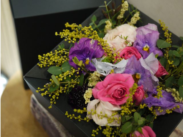 お花をたくさんつめたボックスフラワーの体験はいかがですか