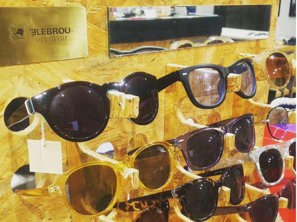 店内にはお洒落な商品取り揃えております!沖縄旅行の思い出に1つ、いかがですか?