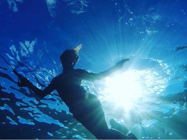 あまりの海の綺麗さに、クルージング途中で海の中の世界へ。