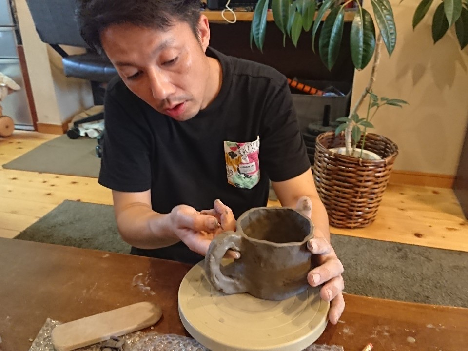 はじめてのおうち陶芸3000円 陶芸道具とねんどをお貸出し 自宅で陶芸 ご来店受取り可能な方 町田ギャラリーshiraku じゃらん遊び体験