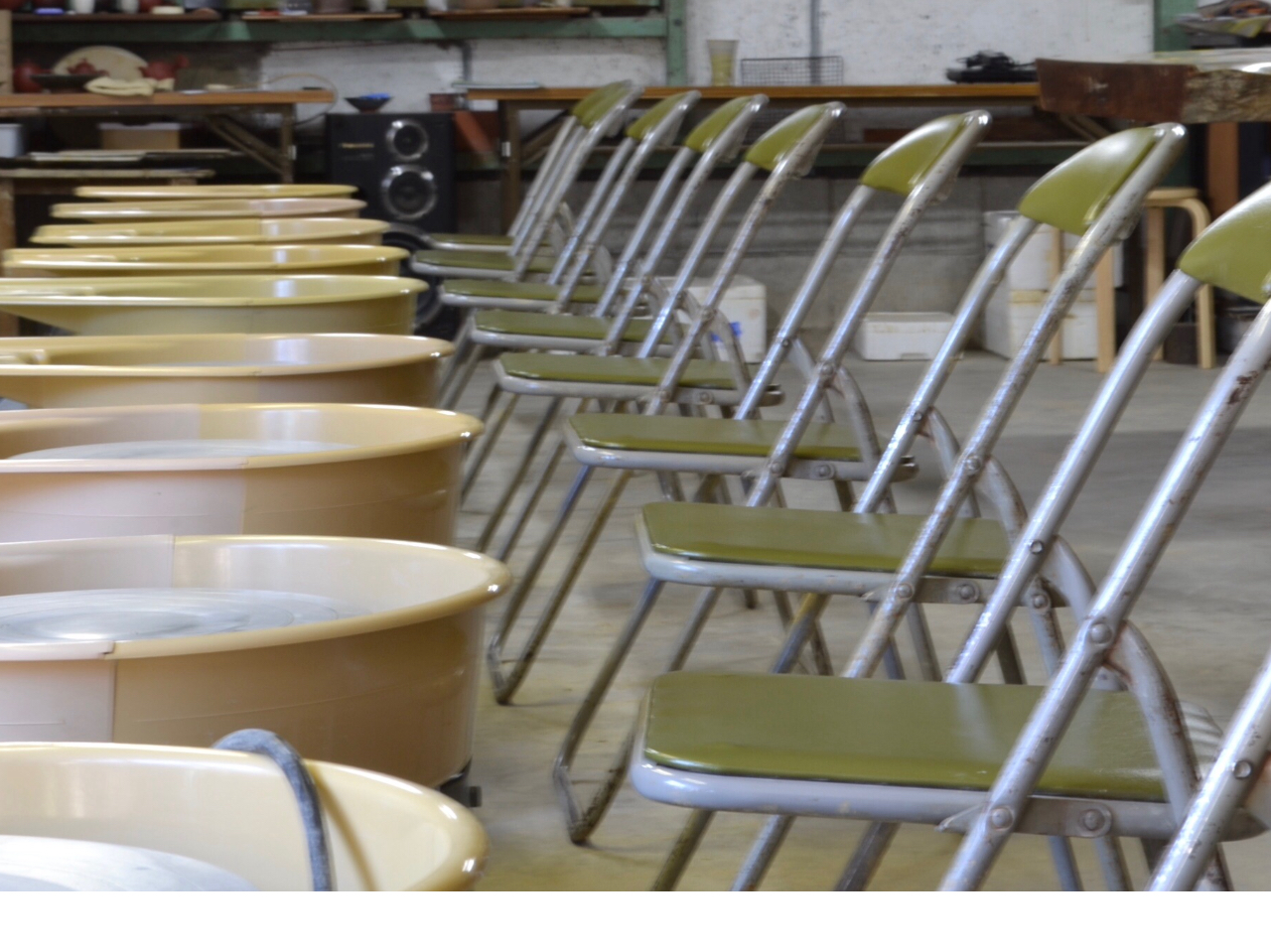 常滑市でろくろをクルクル