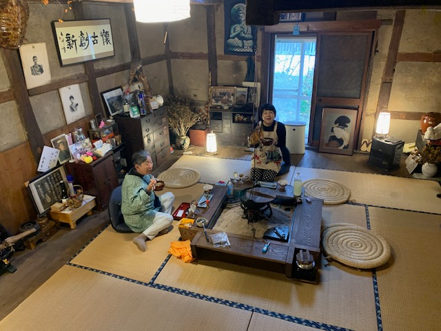 クッキング後はお蔵のいろりで会食♪