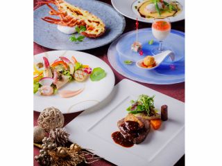 聖夜にふさわしいプレミアムなコース。豪華食材と地場食材を競演させた、渾身のスペシャリテの数々をお楽しみいただけます。