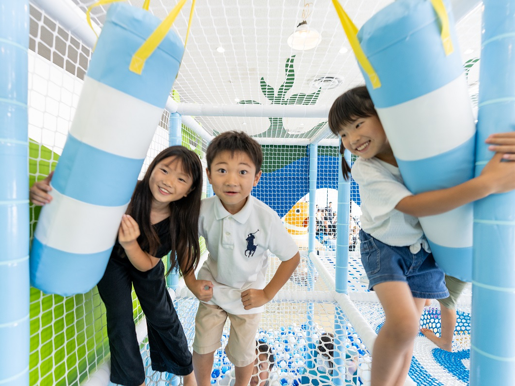 中古　輸入品　未使用　McFARLANE’s 松井　ジータ　リベラ　3個パック ママバッグ+ショルダーポーチセット(ママバッグ)｜ルームウェア