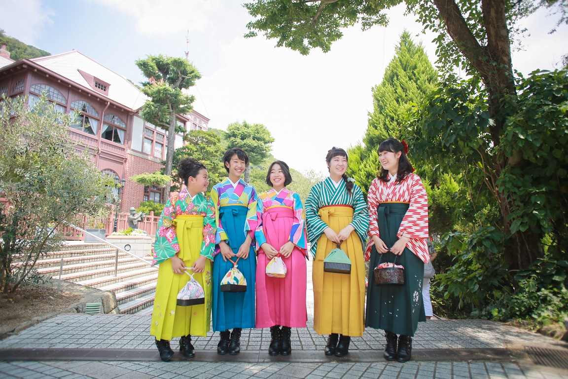 午後から3時間プラン 女性4名グループ限定プラン 神戸北野をレトロな はいからさん や 書生さん スタイルの袴姿でぶらり街歩きはいかがですか 女性 カップルにオススメ はいからさん神戸 じゃらん遊び体験 午後から3時間プラン 女性4名グループ限定プラン 神戸北野をレトロな はいからさん や 書生さん スタイルの袴姿でぶらり街歩きはいかがですか 女性 カップルにオススメ はいからさん神戸 じゃらん遊び体験