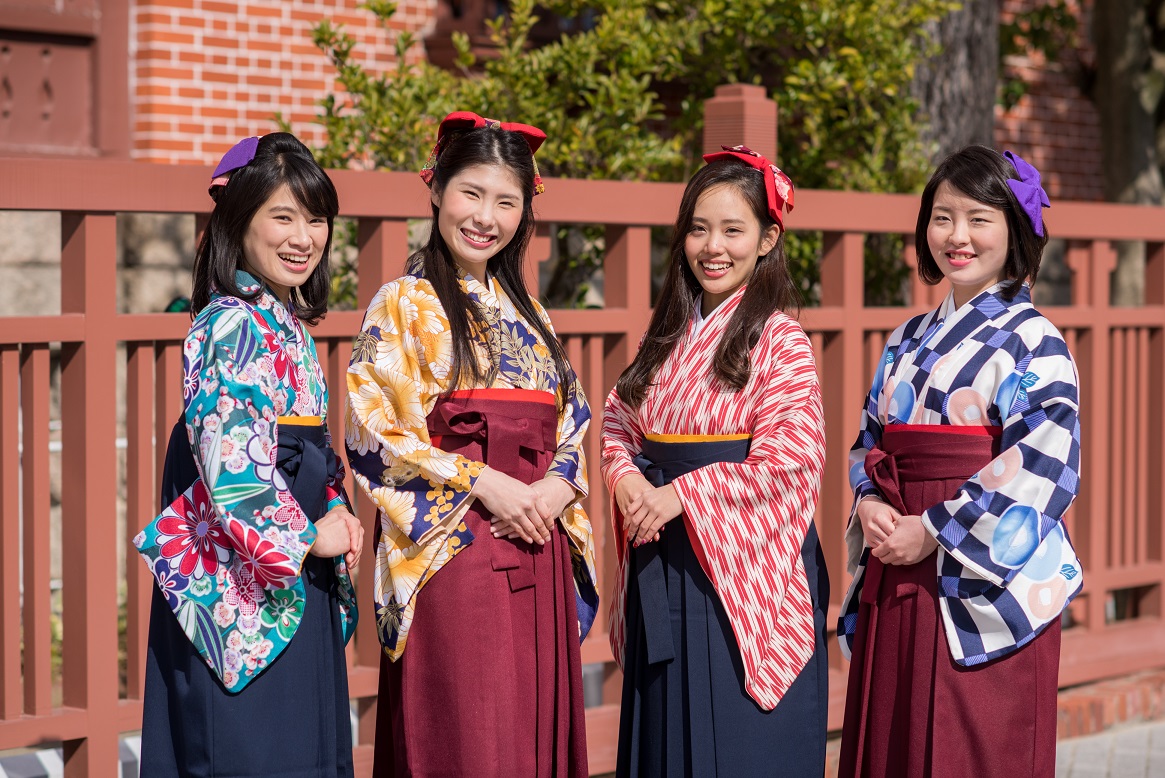 一日満喫プラン 女性4名グループ限定プラン 神戸北野をレトロな はいからさん や 書生さん スタイルの袴姿でぶらり街歩きはいかがですか はいからさん神戸 じゃらん遊び体験 一日満喫プラン 女性4名グループ限定プラン 神戸北野をレトロな はいからさん や 書生さん スタイルの袴姿でぶらり街歩きはいかがですか はいからさん神戸 じゃらん遊び体験