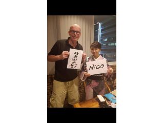 出来上がった作品を持って、一枚!