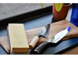 家庭で役立つ技術を伝授 包丁研ぎ体験 刃物研ぎ師に 1分 わかりやすく 丁寧に 学ぶ Hatogi屋 じゃらん遊び体験 家庭で役立つ技術を伝授 包丁研ぎ体験 刃物研ぎ師に 1分 わかりやすく 丁寧に 学ぶ Hatogi屋 じゃらん遊び体験