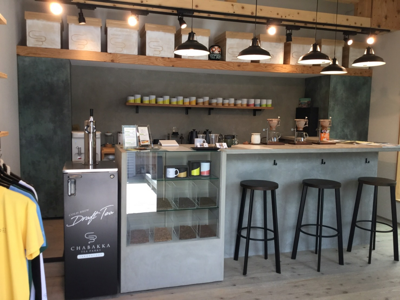 由比ヶ浜店店内