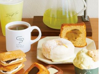 お気に入りの緑茶・ほうじ茶と一緒に、CHABAKKA厳選シングルオリジン茶葉を使用したこだわりのスイーツをペアリングしていただきます。