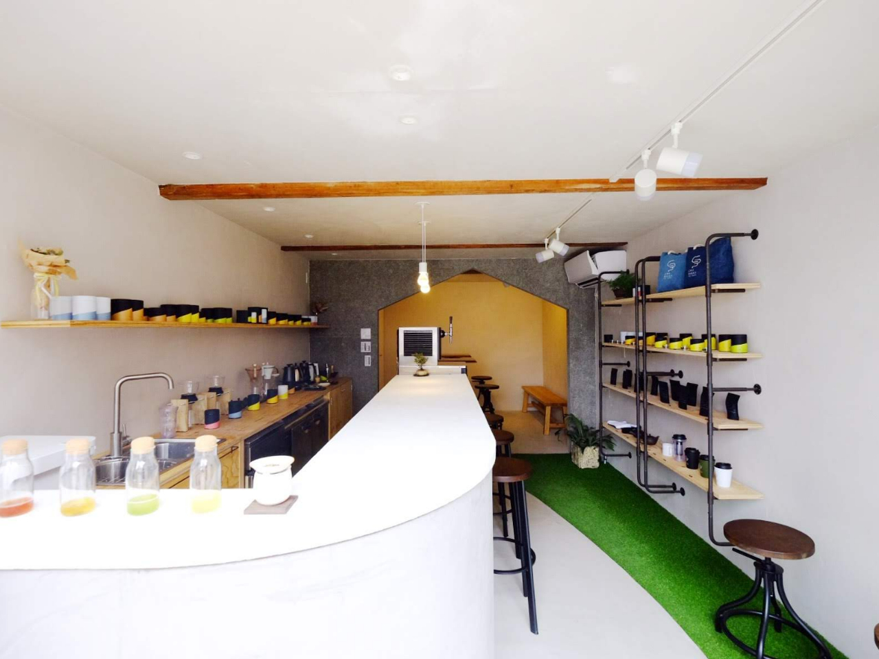 ���q�X����