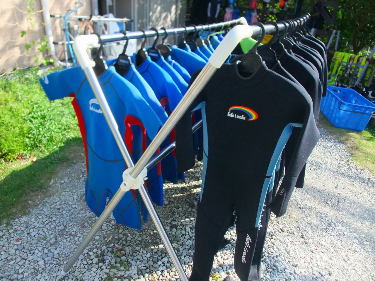 qlplp܂ŖLxȃTCYpӁIڈƂĂql͐g95lp18590炢܂ł̃EFbgX[c܂B