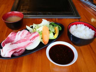展望レストランで食べられる、BBQセット!!室内なので雨でも安心♪