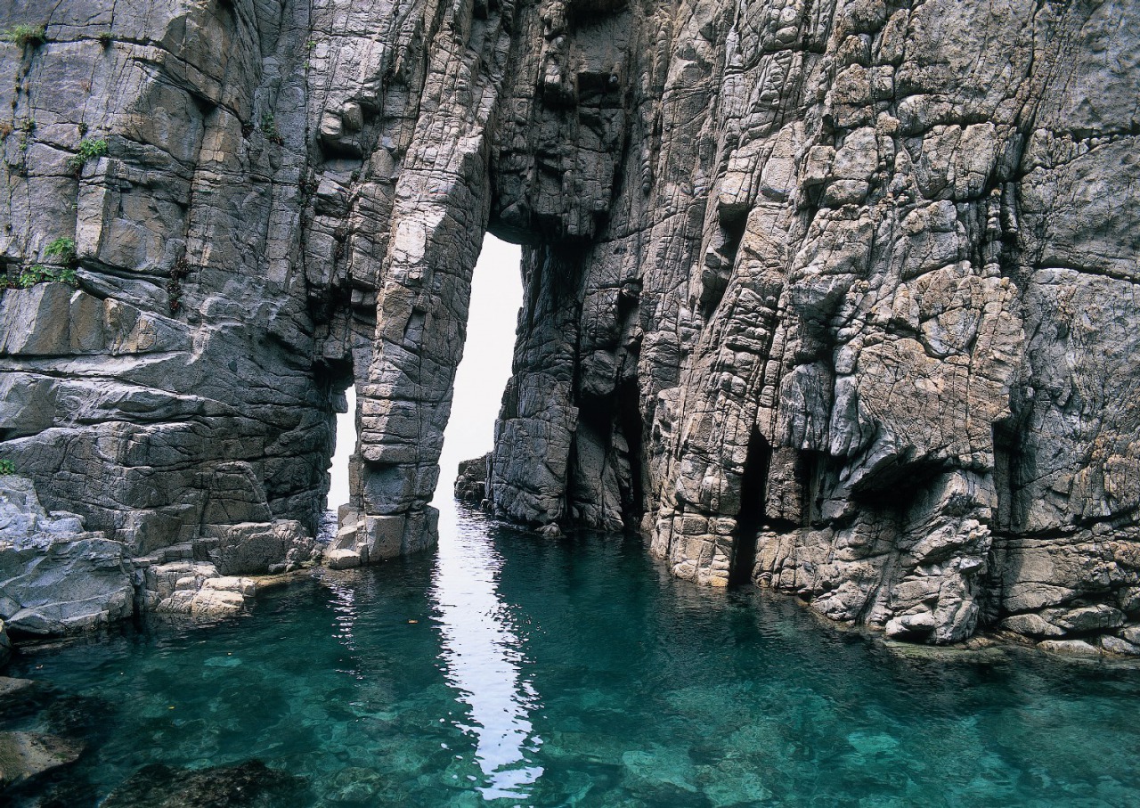 小浜の人気体験 蘇洞門 そとも めぐり遊覧船 ファミリーにおすすめ 若狭フィッシャーマンズ ワーフ じゃらん遊び体験