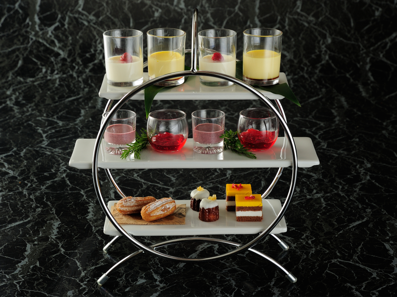 H̍ŌɂfU[gɂ́AăeCXg̃XC[cɉAATC[[OgVFt߂̃P[LpӂĂ܂B 