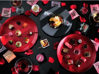 開業30周年企画第6弾!今回は「赤×黒」が誘う甘美なアフタヌーンティー。
