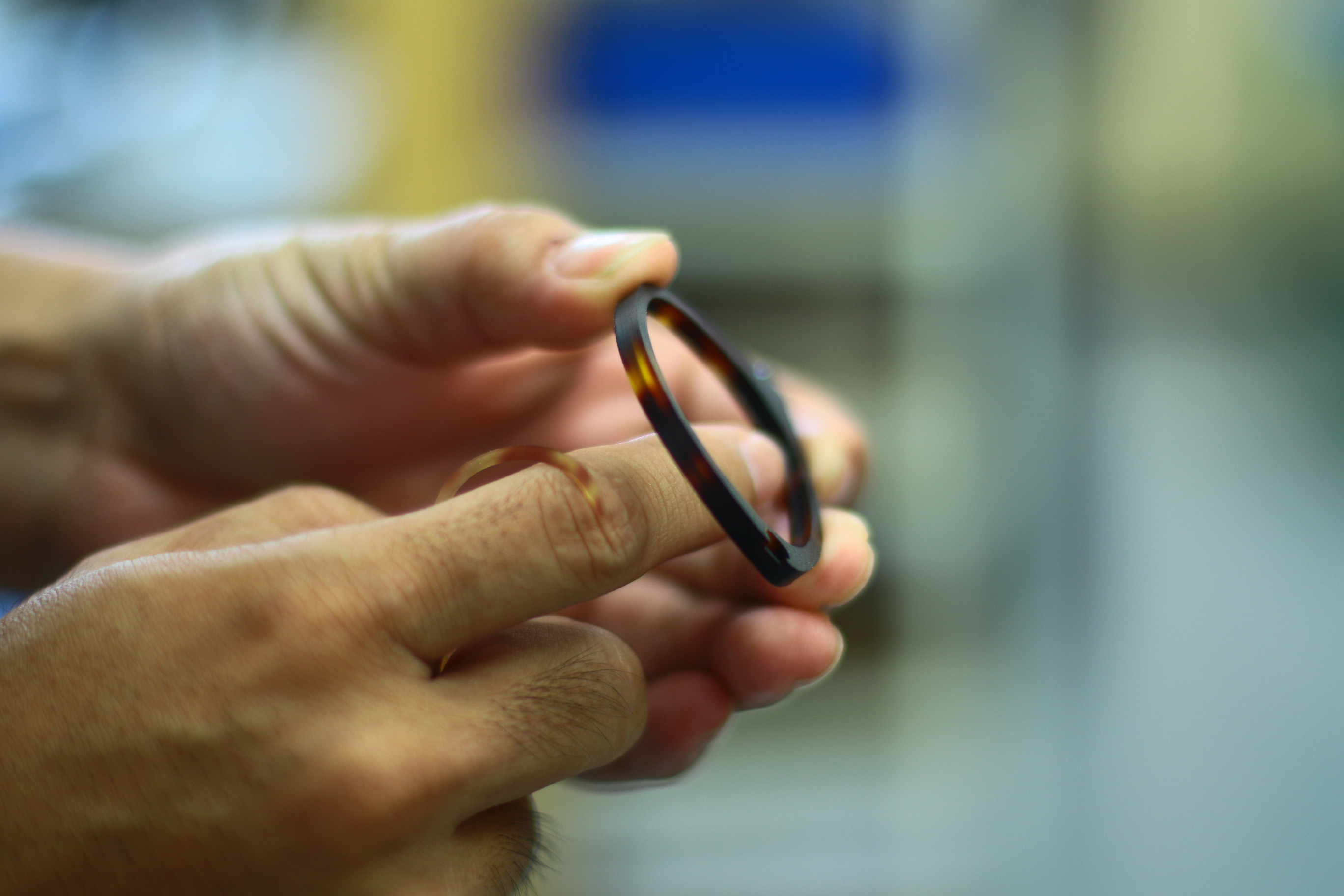 【ふくのね】メガネ工場見学とワークショップ。めがねの聖地鯖江でセルフレーム工場を...