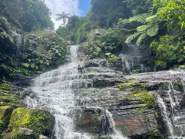 ゲータの滝☆3段目から眺める絶景を是非見に来て下さい♪岩肌を流れる滝も圧巻ですよ!