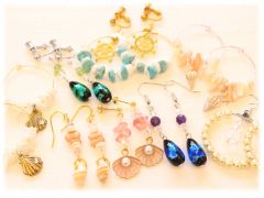 かわいいピアスやイヤリングが作れます