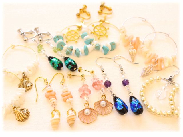 かわいいピアスやイヤリングが作れます