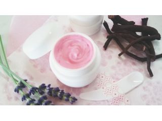 十和田むらさきで作るシアバタークリーム