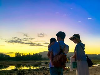 早朝の爽やかな無人島、朝食前に無人島ウォーク!日中の強い日射しを避けたければお勧めです。