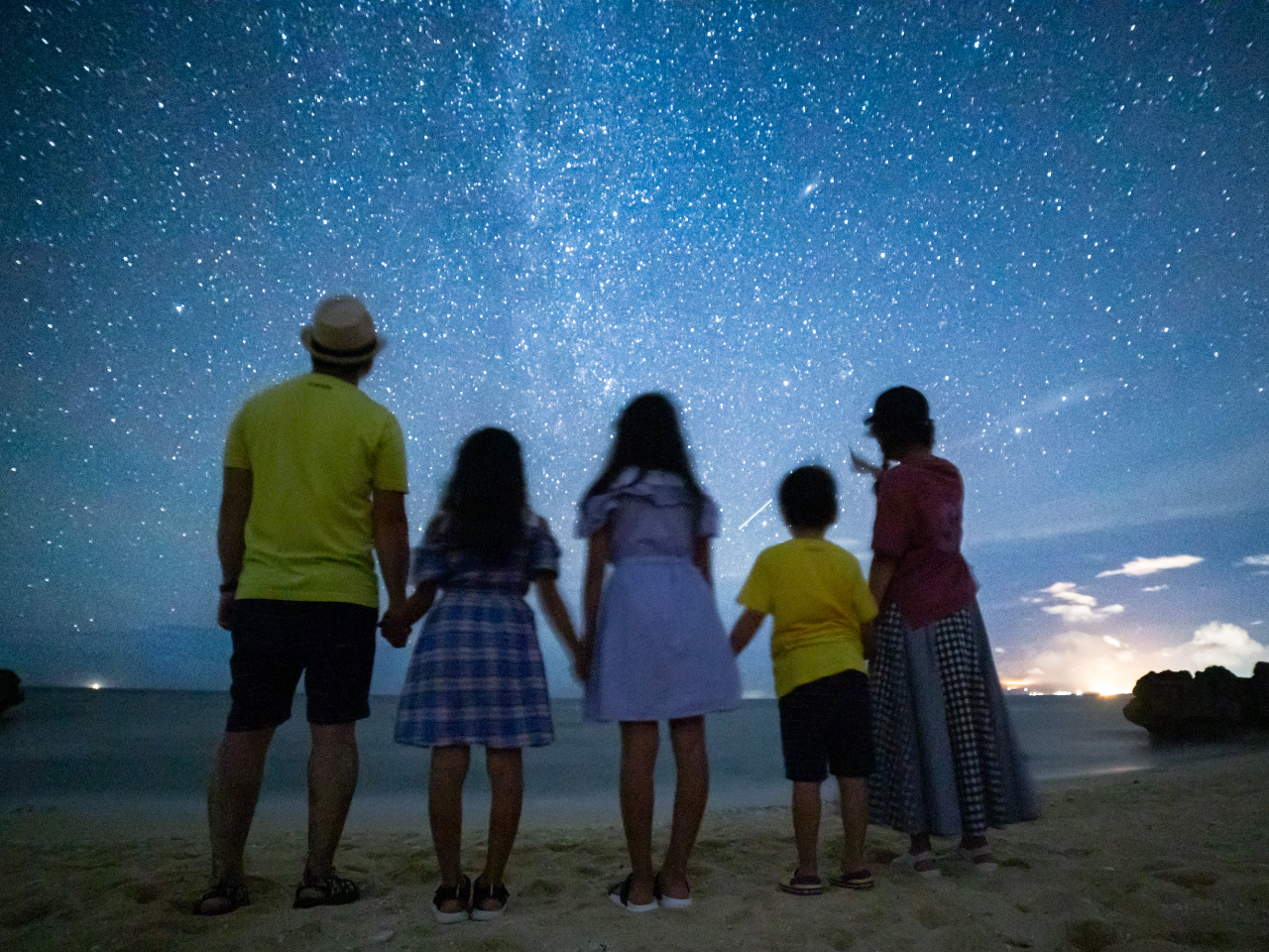 古宇利島】星空フォトツアー【ライト】｜星降る夜に＊満天の星空を素敵