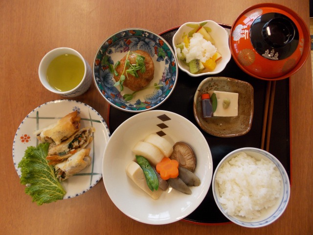 悠久の歴史を感じる寺町で地元食材を使った精進料理制作体験 ランチ 美馬観光ビューロー じゃらん遊び体験 悠久の歴史を感じる寺町で地元食材を使った精進料理制作体験 ランチ 美馬観光ビューロー じゃらん遊び体験