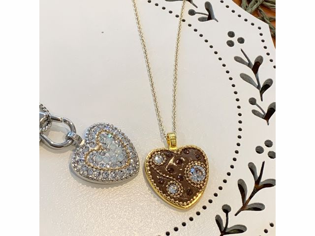 土日限定 グルーデコ キラキラチャーム作り 初心者の方もおすすめ 当日持ち帰りok 女性におすすめ Cafe Handmade雑貨 Shiny じゃらん遊び体験 土日限定 グルーデコ キラキラチャーム作り 初心者の方もおすすめ 当日持ち帰りok 女性におすすめ Cafe Handmade雑貨 Shiny じゃらん遊び体験