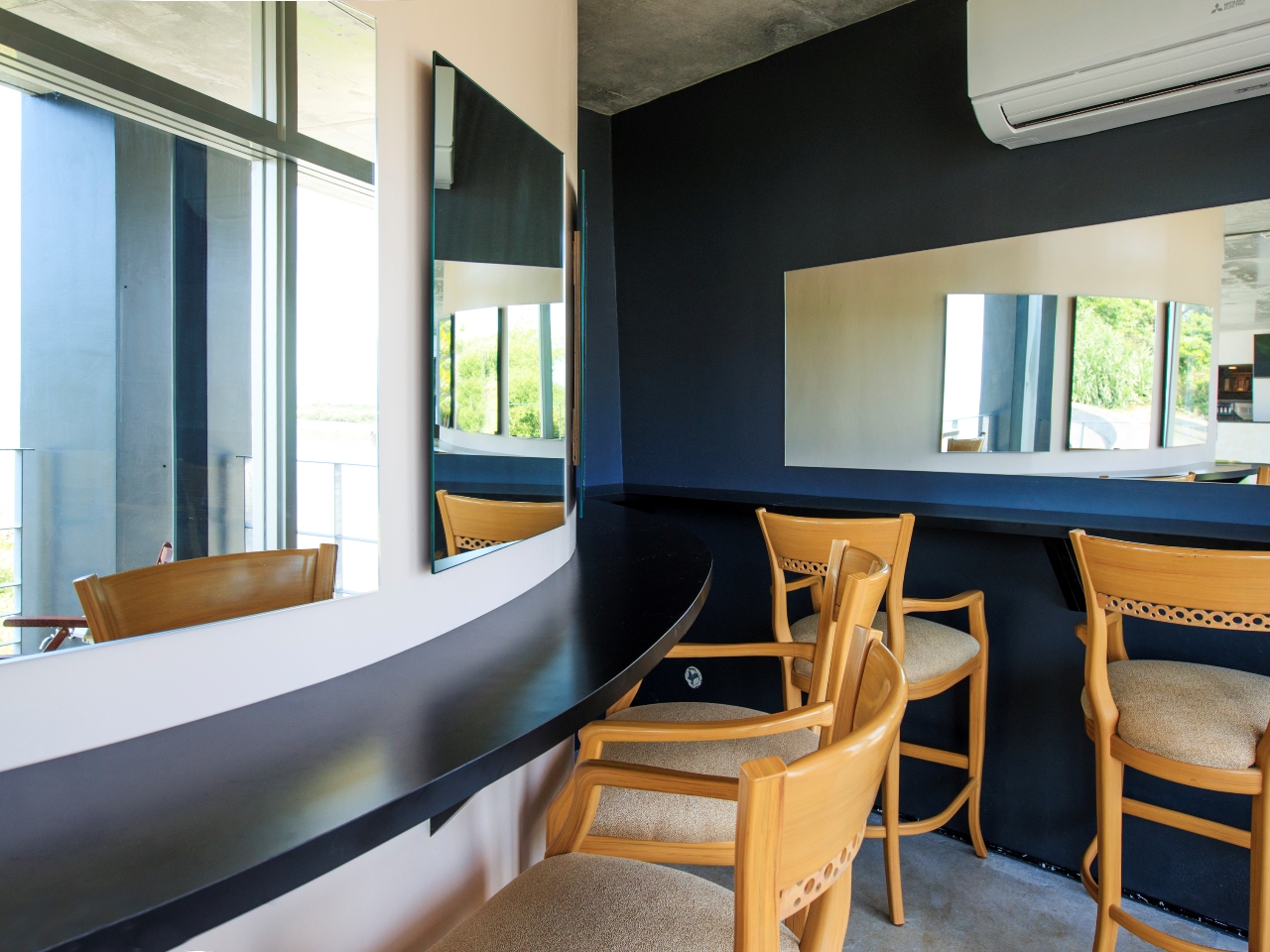 V[ɂ́ApE_[[p܂BtCgÔQłS