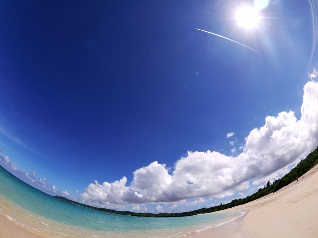 真っ白い砂のビーチだよ!