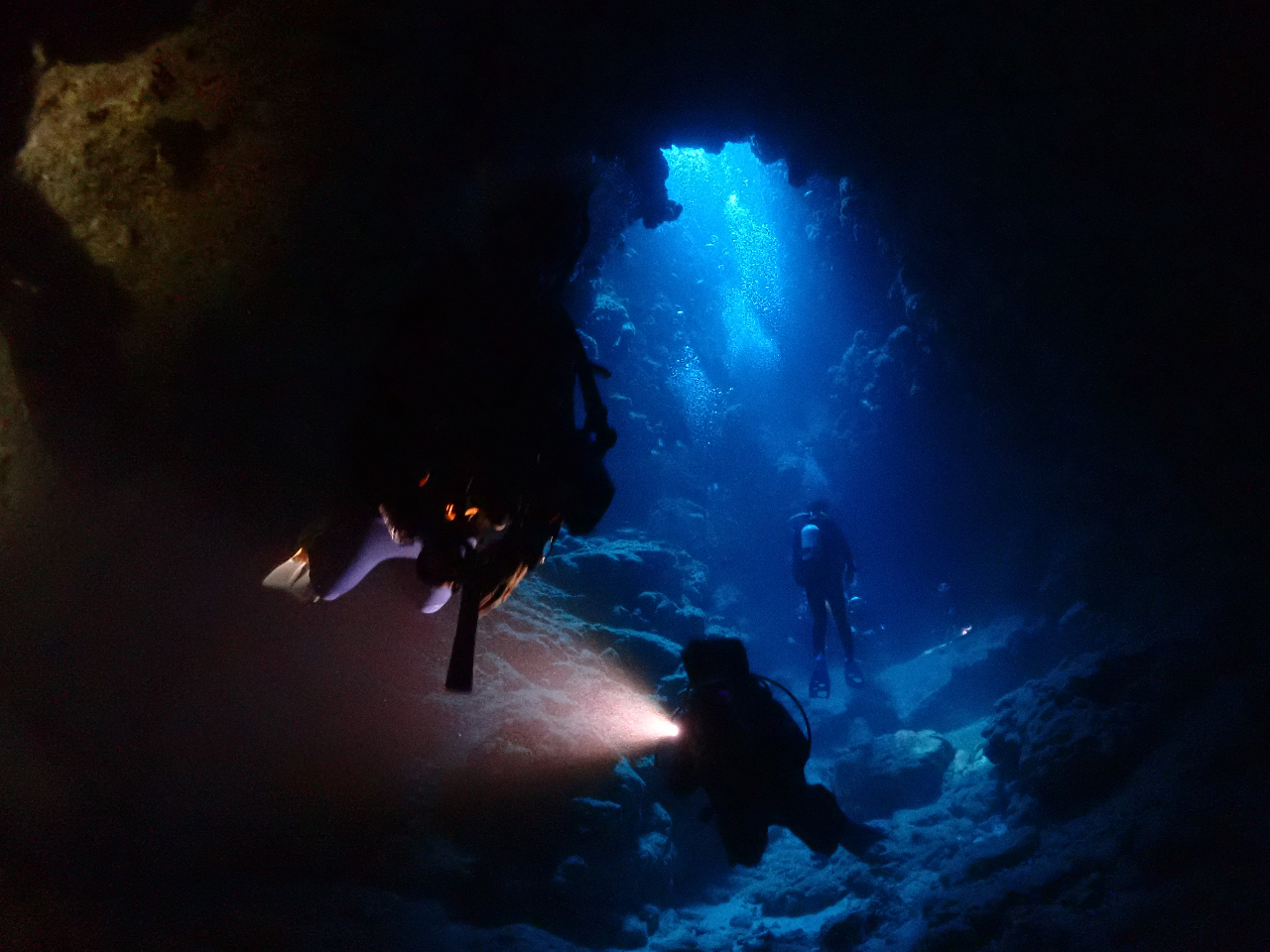 ~G͗LȒn`|CgւsĂ܂B