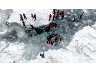 2021年シーズン ゴジラ岩観光 流氷遊ウォーク 10 00 ゴジラ岩観光 流氷遊ウォーク じゃらん遊び体験